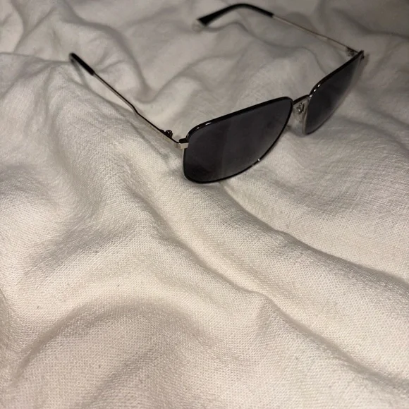 Polaroid Glossy Black Eyewear - Picture 4 of 5